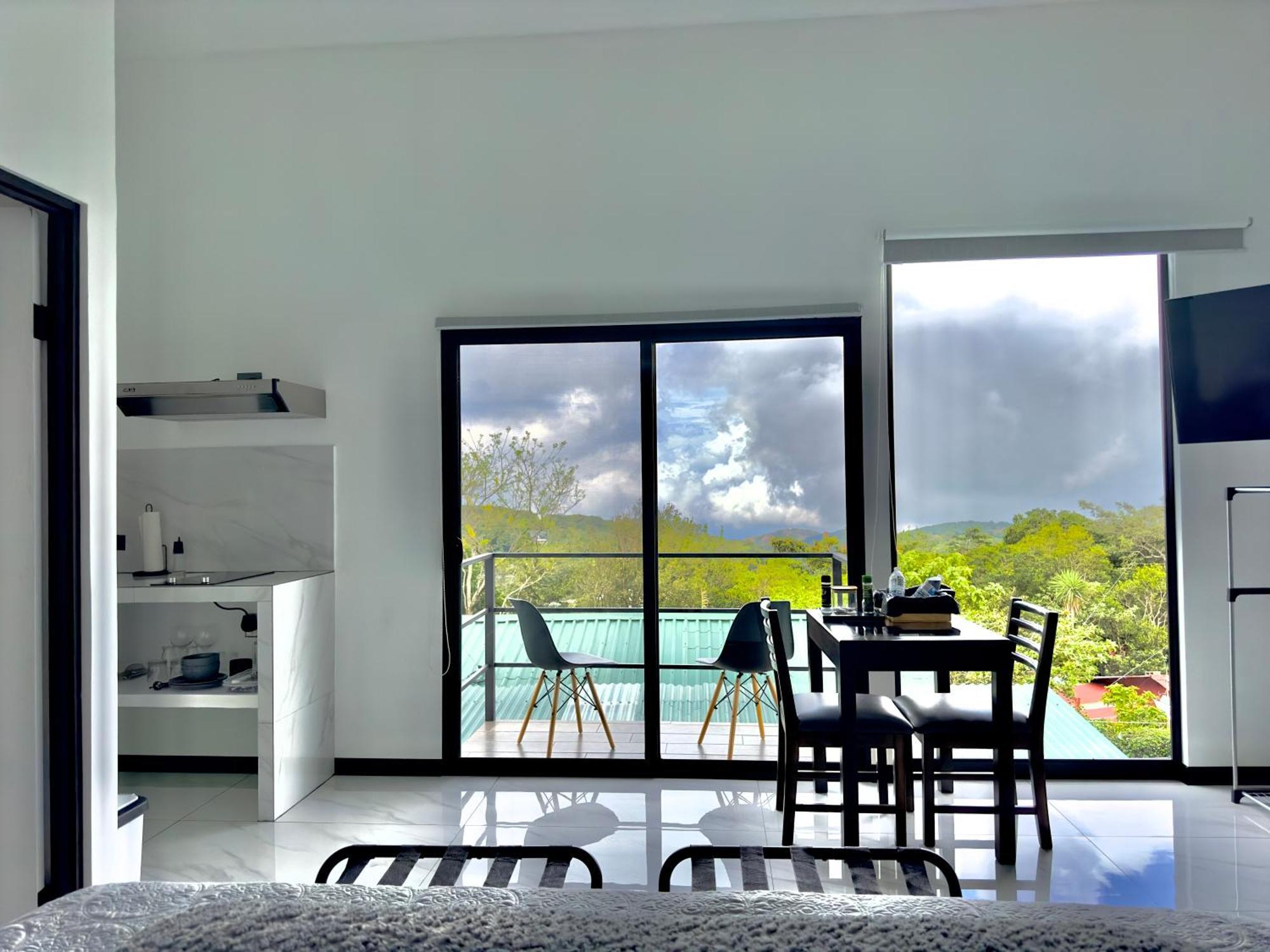 Black & White Apartments Monteverde Luaran gambar